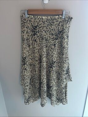 Evan Picone petite Cream and Black Asymmetrical Floral Skirt